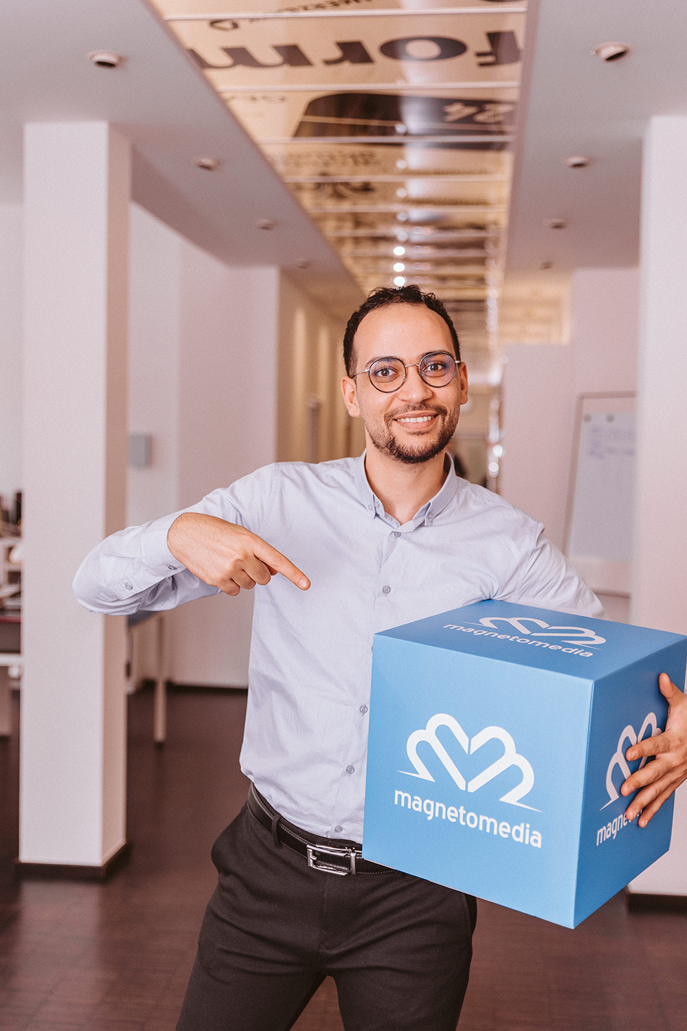 magnetomedia Berater am Arbeitsplatz